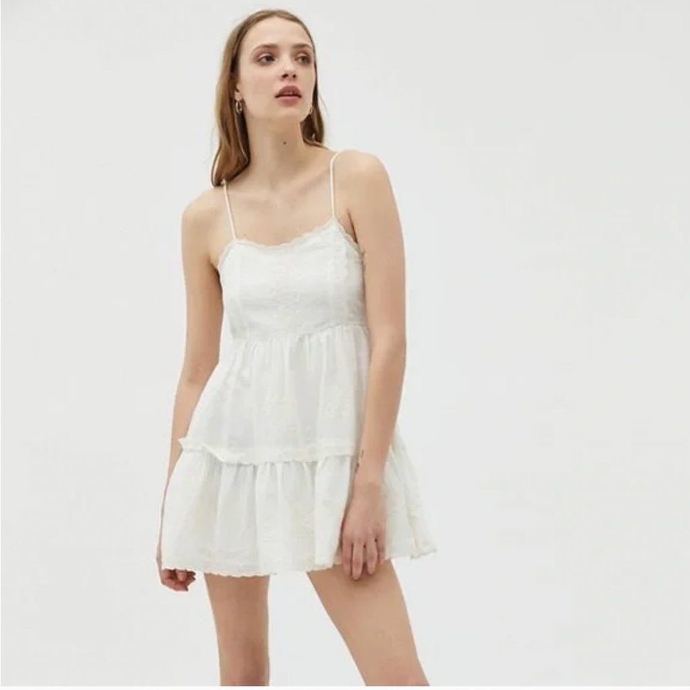 URBAN OUTFITTERS, white embroidered sundress, Size S